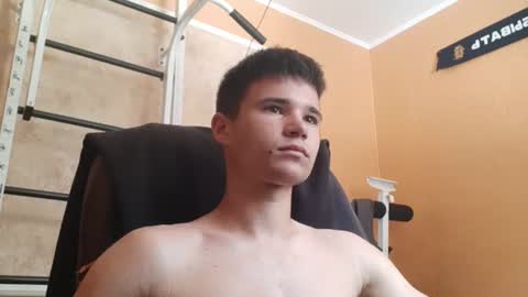 Snapshot of arvyn_ chatting on 06-23-26, 08:23 Denis online show from 06-23-26, 08:23