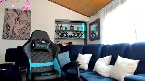 Snapshot of arwenstar11 chatting on 02-21-25, 04:16 hellen online show from 02-21-25, 04:16