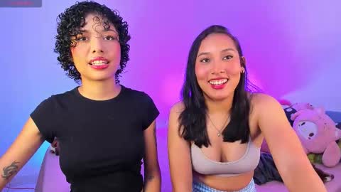 Ariana and Kelsieh online show from 11-29-25, 02:58