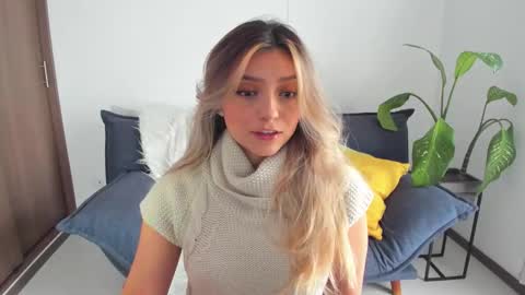 Snapshot of ary_cam230 chatting on 11-28-25, 09:06 Zahaara online show from 11-28-25, 09:06