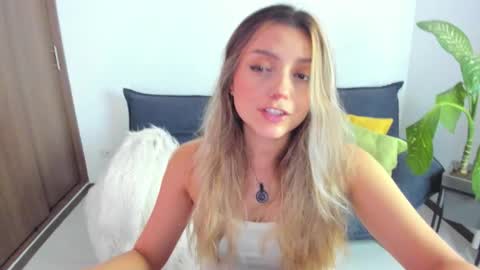 Snapshot of ary_cam230 chatting on 12-14-25, 09:52 Zahaara online show from 12-14-25, 09:52