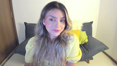 Snapshot of ary_cam230 chatting on 01-12-26, 10:15 Zahaara online show from 01-12-26, 10:15