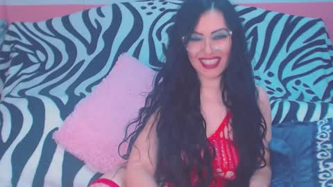 Snapshot of ary_z chatting on 10-28-25, 03:43 Ary online show from 10-28-25, 03:43