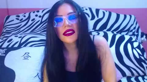 Snapshot of ary_z chatting on 03-11-26, 01:22 Ary online show from 03-11-26, 01:22