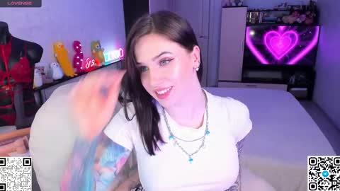 Snapshot of arya_deepthroat_queen chatting on 02-23-25, 04:17 Arya Fn Talented Arya online show from 02-23-25, 04:17