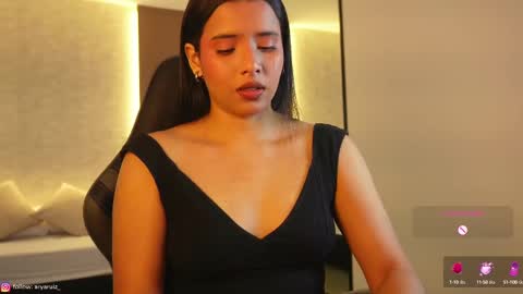 Snapshot of arya_ruiz chatting on 09-30-25, 12:32 Arya online show from 09-30-25, 12:32