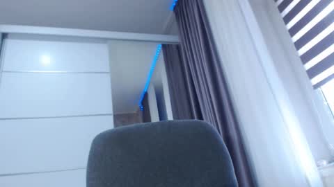 AryanAian1 online show from 02-03-25, 12:36