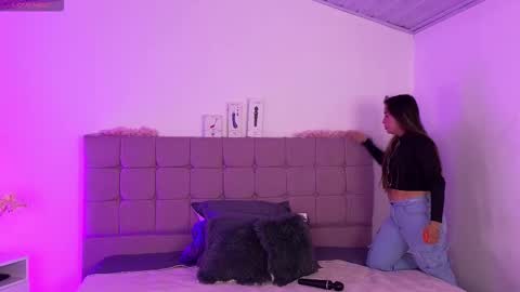 arycooper_ online show from 02-04-26, 11:49