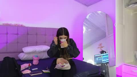 arycooper_ online show from 05-01-26, 12:32