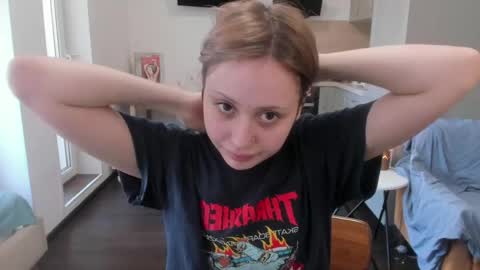 Snapshot of ash1y chatting on 04-09-26, 10:31 Ashley but u can call me Ash im living with neighbor we just friends pls dont ask we not couple online show from 04-09-26, 10:31