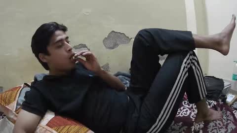 Snapshot of ash2730 chatting on 11-22-25, 05:34 ash2730 online show from 11-22-25, 05:34