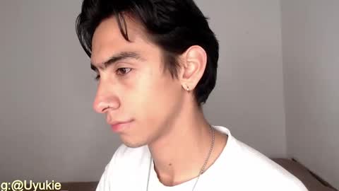 Snapshot of ash_v1 chatting on 10-14-25, 12:22 Ash online show from 10-14-25, 12:22