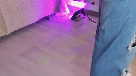 ash_valentine online show from 04-28-26, 02:27