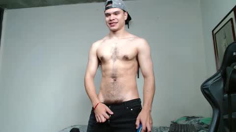 Snapshot of ash_wingrant chatting on 01-25-25, 10:19 ash_wingrant online show from 01-25-25, 10:19