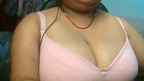 Snapshot of asha3388 chatting on 12-05-25, 05:20 SONI online show from 12-05-25, 05:20