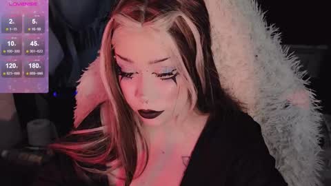 Snapshot of asha_nekooo chatting on 10-21-25, 11:27 Sasha next stream December 4st at 0000- 0030 am German time online show from 10-21-25, 11:27