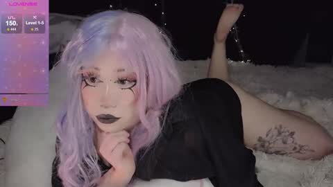 Snapshot of asha_nekooo chatting on 10-29-25, 10:44 Sasha next stream December 4st at 0000- 0030 am German time online show from 10-29-25, 10:44