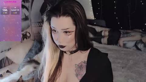 Snapshot of asha_nekooo chatting on 11-01-25, 11:18 Sasha next stream December 4st at 0000- 0030 am German time online show from 11-01-25, 11:18