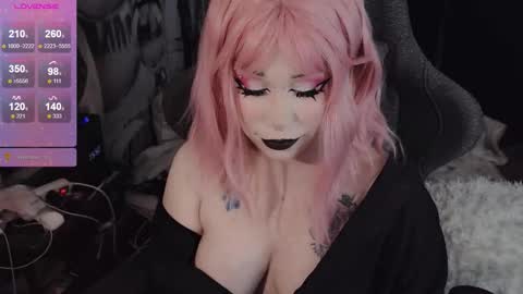 Snapshot of asha_nekooo chatting on 11-16-25, 11:21 Sasha next stream December 4st at 0000- 0030 am German time online show from 11-16-25, 11:21