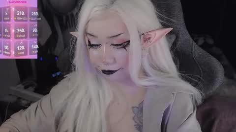 Snapshot of asha_nekooo chatting on 12-18-25, 11:11 Sasha next stream December 4st at 0000- 0030 am German time online show from 12-18-25, 11:11