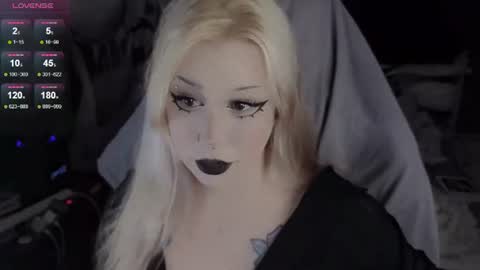 Sasha next stream December 4st  at  0000- 0030 am German time online show from 07-11-26, 10:44