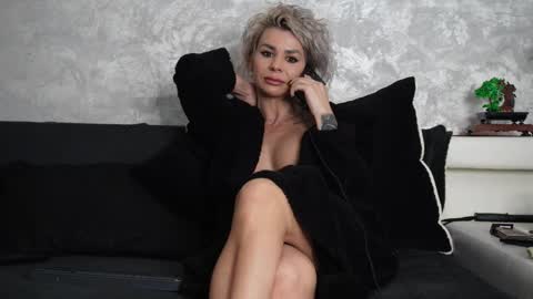 Snapshot of ashadevon_fit chatting on 01-13-26, 09:47 Asha online show from 01-13-26, 09:47