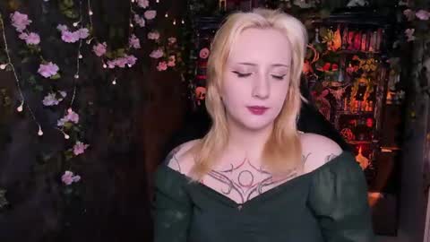 Snapshot of asheluck chatting on 06-11-26, 06:11 AshleyAshe online show from 06-11-26, 06:11