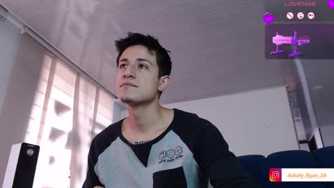 Ashley And Ryan  online show from 11-09-25, 08:29