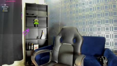 Snapshot of asher_lux chatting on 05-16-26, 08:07 Asher online show from 05-16-26, 08:07