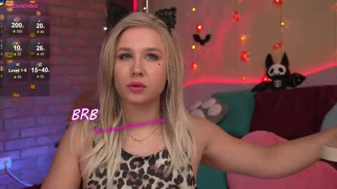 Snapshot of asherat69 chatting on 10-20-25, 05:24 Anna Anya online show from 10-20-25, 05:24