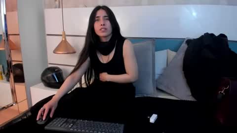 Ashkoreh online show from 07-04-26, 10:05