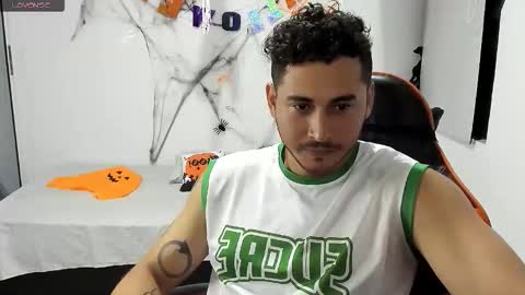 ashlan_king online show from 10-27-25, 02:48