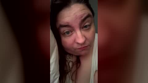 ashleightara813 online show from 05-19-26, 12:22