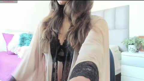 Carolina  online show from 03-02-25, 04:21