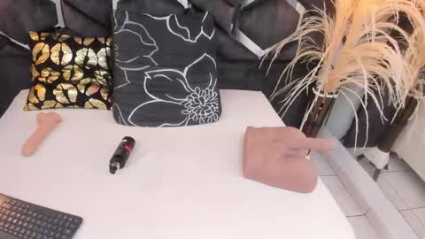 ashley_7777 online show from 02-14-25, 05:36