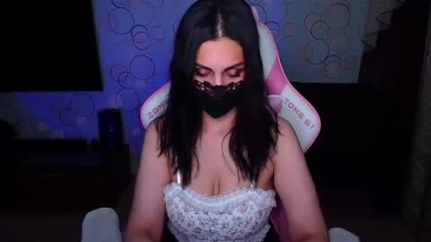   Yasmina   online show from 02-01-26, 03:27