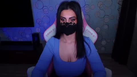   Yasmina   online show from 05-23-26, 05:01