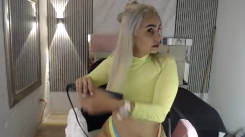 ashley__tylor online show from 07-08-26, 06:45