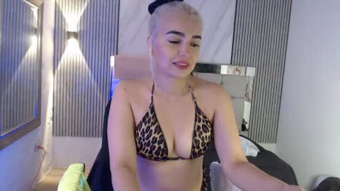 ashley__tylor online show from 07-09-26, 03:49