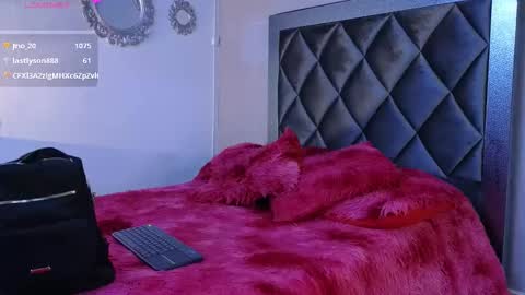 Snapshot of ashley__williamss chatting on 02-13-26, 02:40 Ashley online show from 02-13-26, 02:40