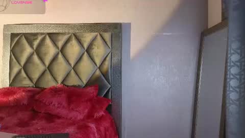 Snapshot of ashley__williamss chatting on 06-26-26, 10:47 Ashley online show from 06-26-26, 10:47