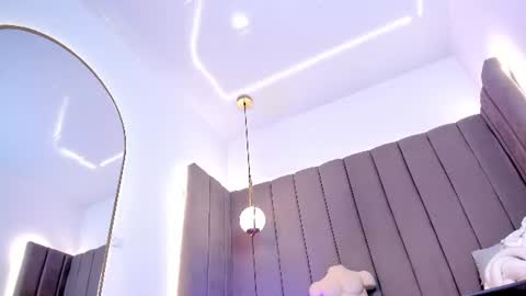 ashley_beaomunt online show from 07-15-26, 11:04