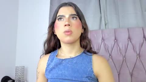 Snapshot of ashley_piinkk chatting on 02-19-25, 05:16 Ashley online show from 02-19-25, 05:16