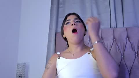 Snapshot of ashley_piinkk chatting on 02-24-25, 06:49 Ashley online show from 02-24-25, 06:49