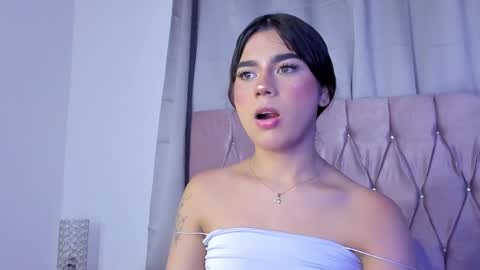 Snapshot of ashley_piinkk chatting on 02-26-25, 07:31 Ashley online show from 02-26-25, 07:31