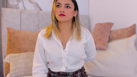 Camila online show from 01-28-25, 08:26