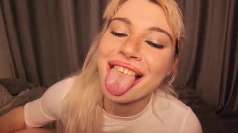 Snapshot of ashley_urban chatting on 03-07-26, 02:08 Ashley online show from 03-07-26, 02:08