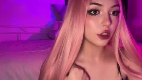 Ashlee Boox   online show from 07-10-26, 05:59