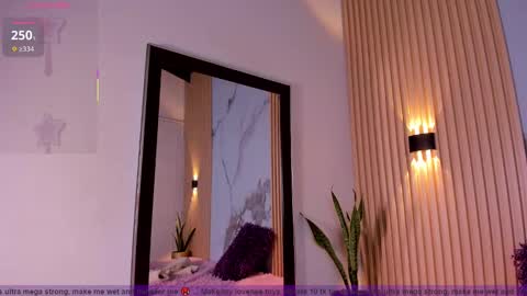 Snapshot of ashleydoll_19 chatting on 01-25-25, 03:30 Ashley Doll online show from 01-25-25, 03:30