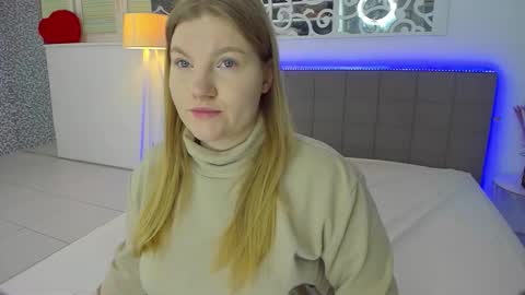 AshleyJonse online show from 01-06-26, 06:17